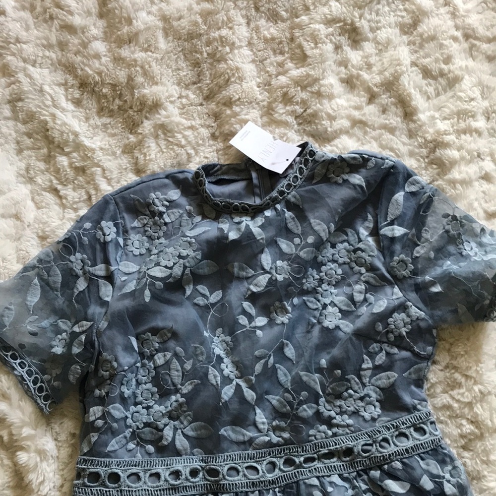 NWT Henly brand blue floral lace midi dress